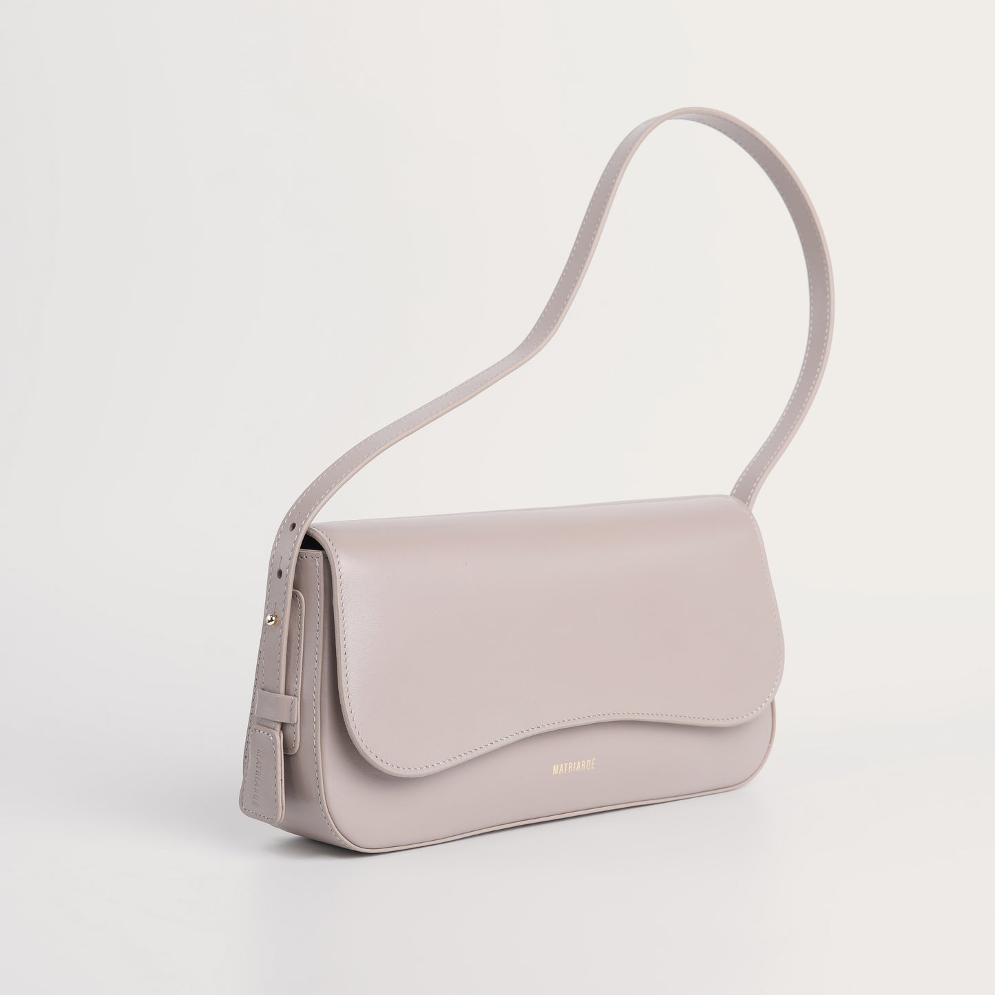 Otto Baguette Bag in Leather - Taupe