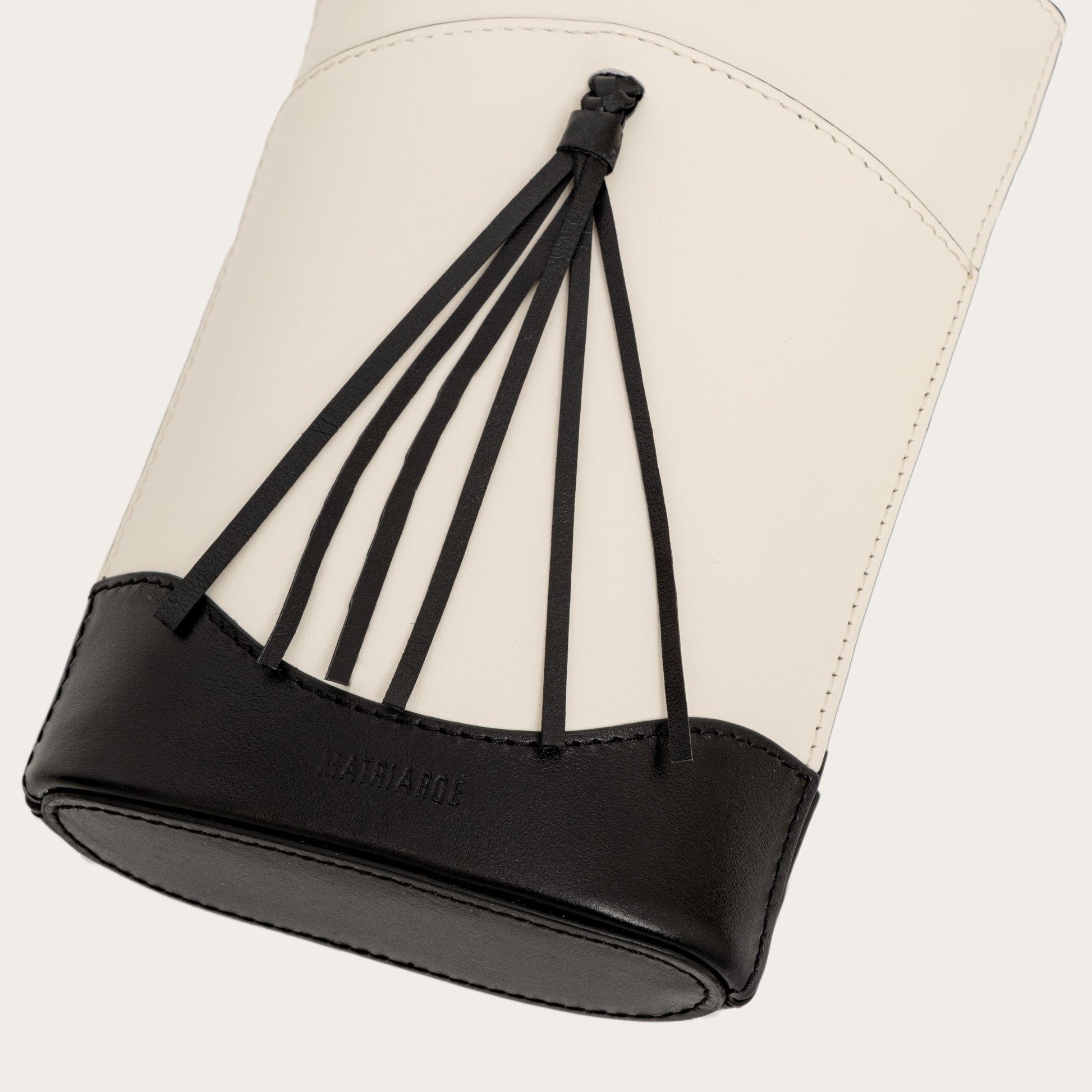 Eos Crossbody Bag in Suede - Black&White MATRIARQE