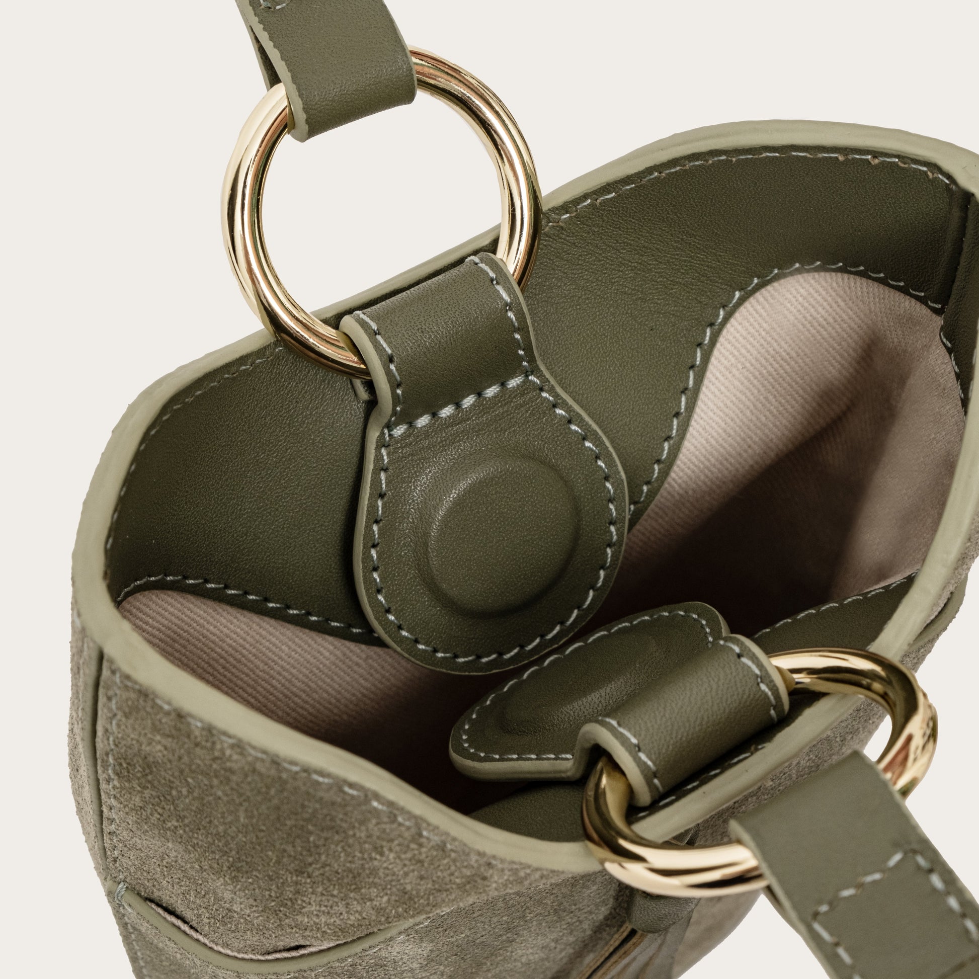 Eos Crossbody Bag in Suede - Olive MATRIARQE