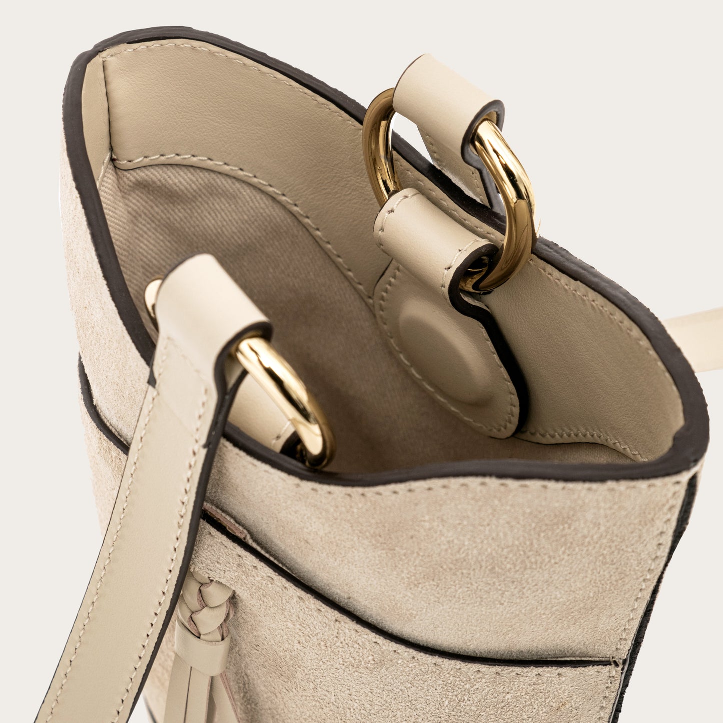 Eos Crossbody Bag in Suede - Panna MATRIARQE