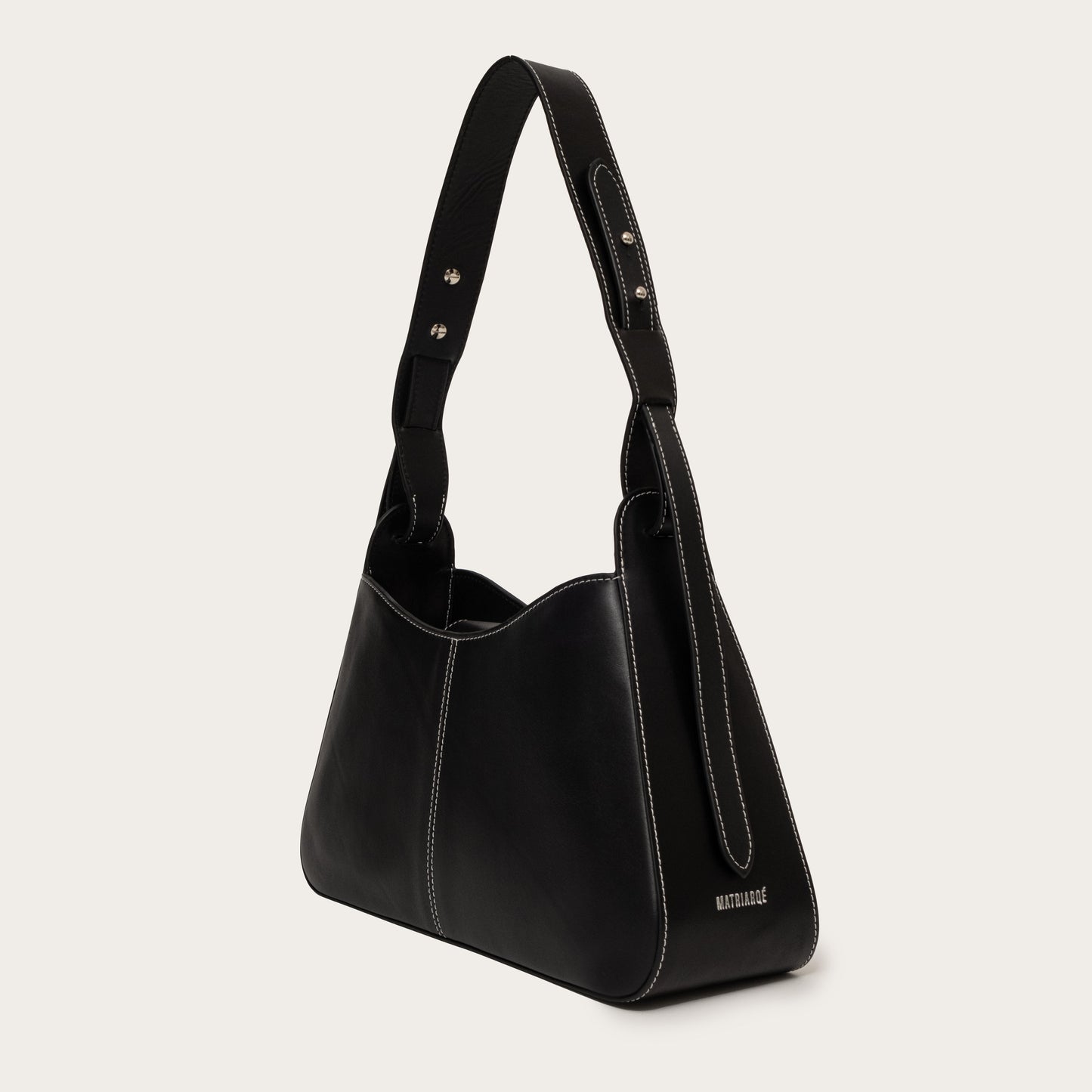 Ida Shoulder Bag in Leather - Black MATRIARQE