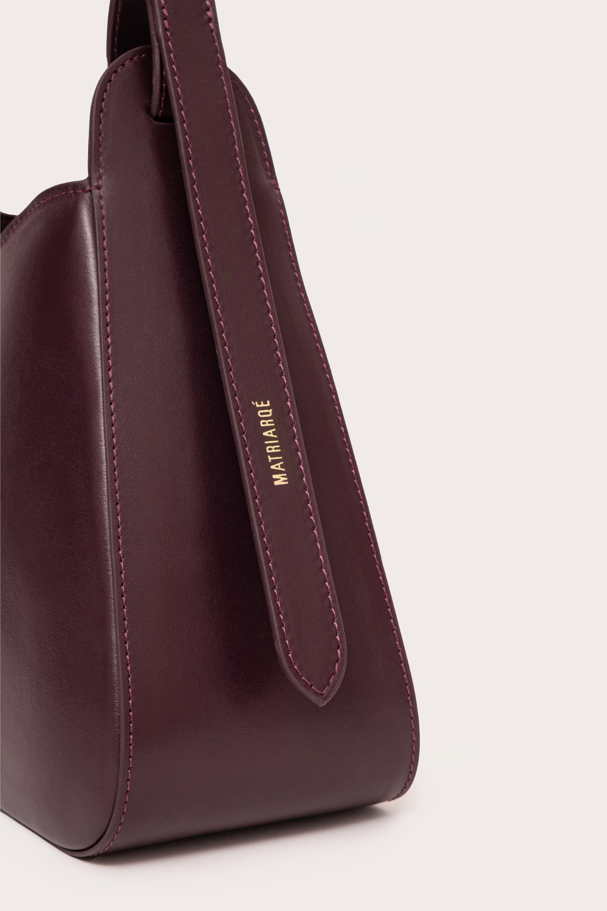 Ida Shoulder Bag in Leather - Bordeaux MATRIARQE