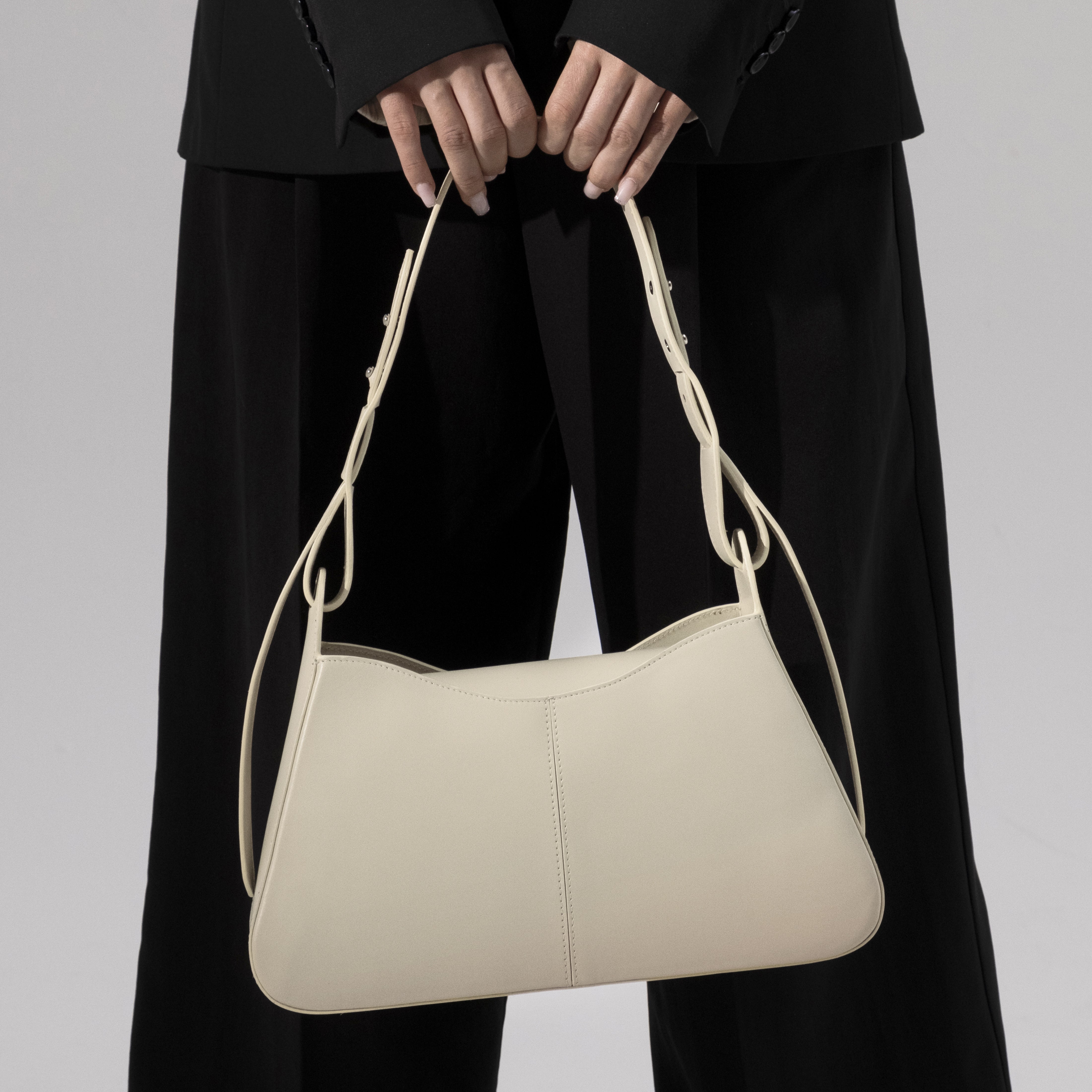 Ida Shoulder Bag in Leather - Ivory – MATRIARQE