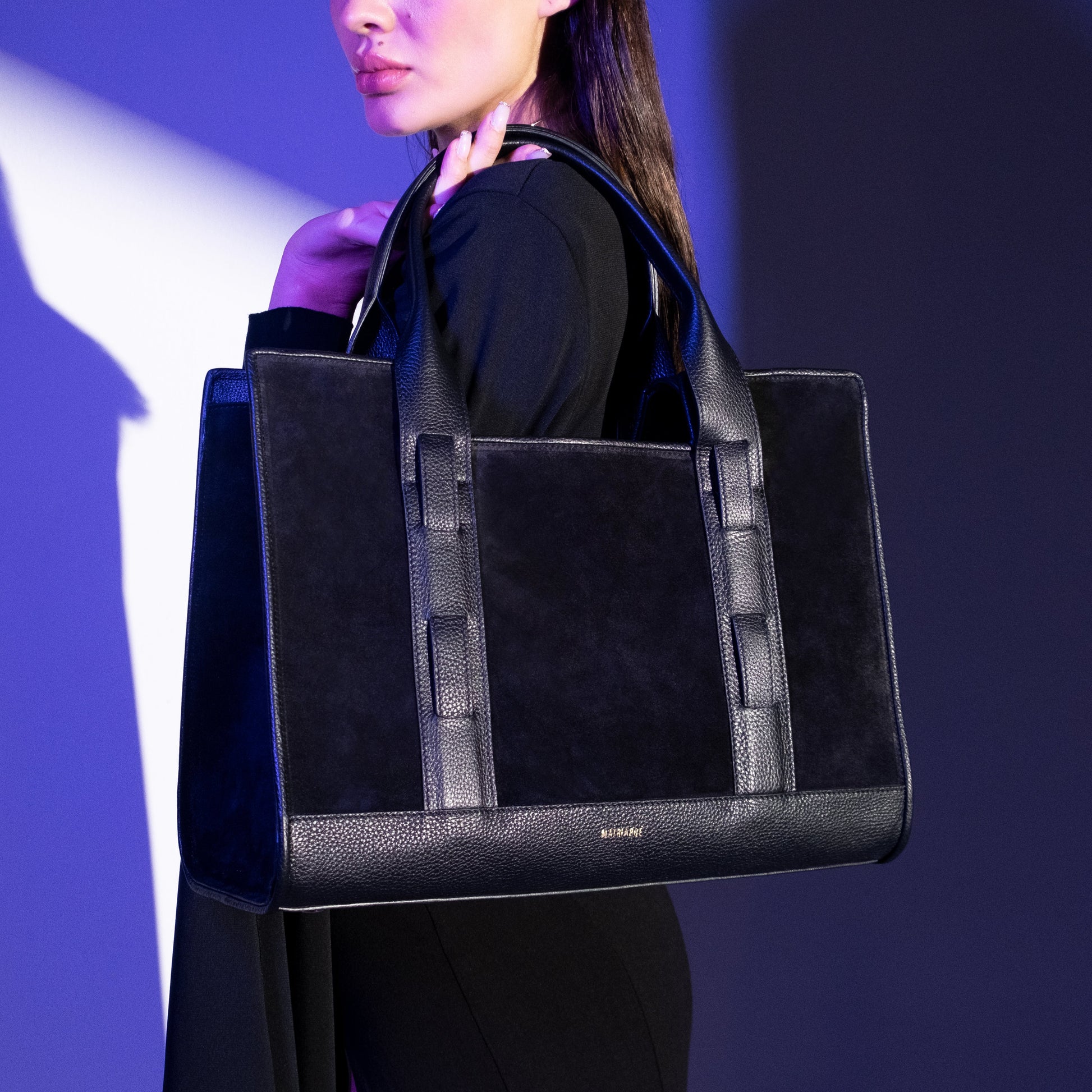 Magna Tote Bag in Suede - Black MATRIARQE