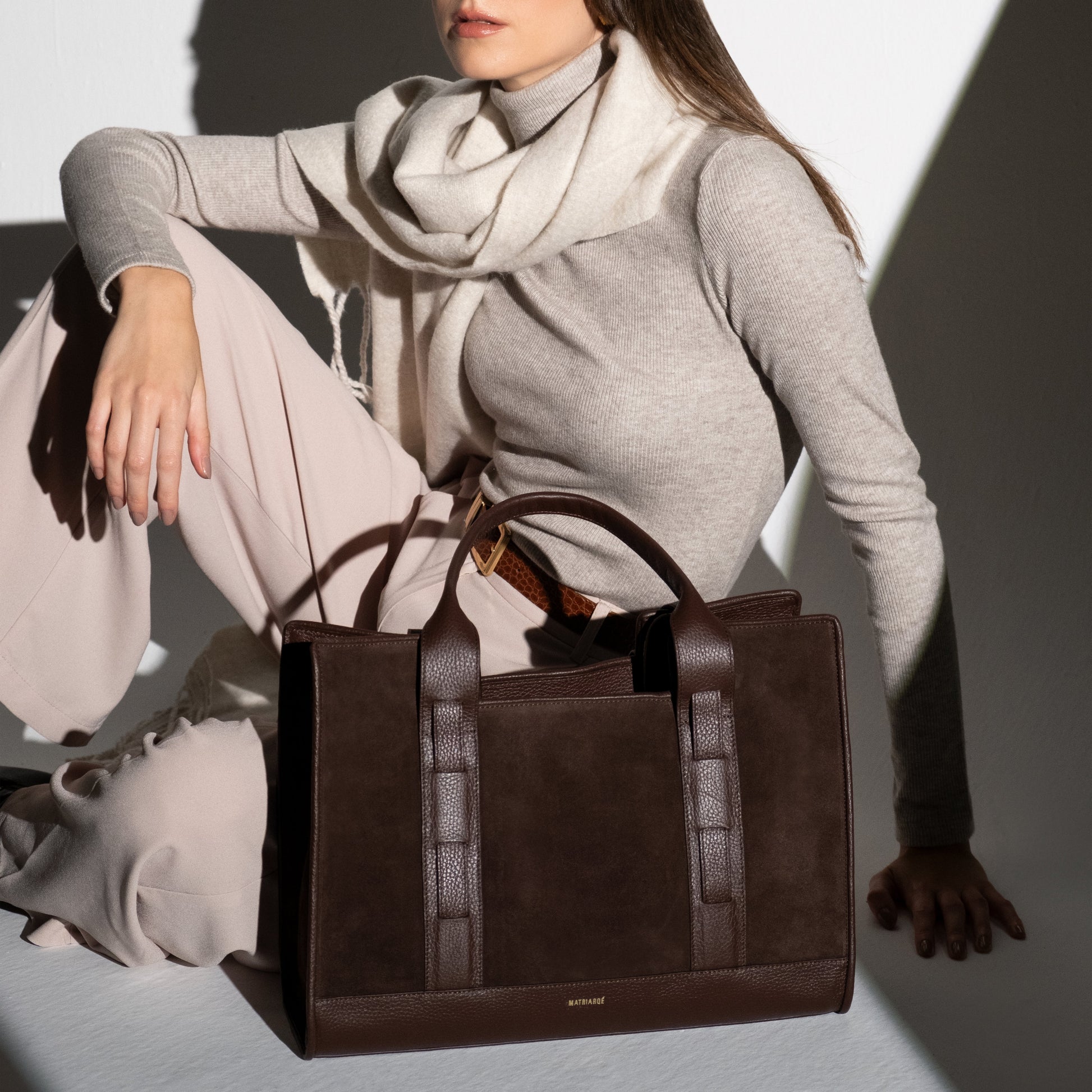 Magna Tote Bag in Suede - Earth Brown MATRIARQE